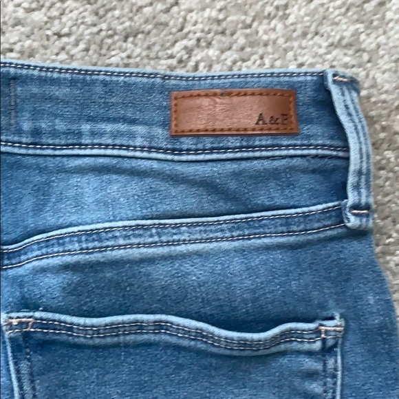 Abercrombie & Fitch Simone High Rise Jean Leggings - Picture 3 of 5